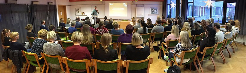 Föreläsning på folkets hus i Köping under inspirationsdag för webbredaktörer. Foto: Henrik berg